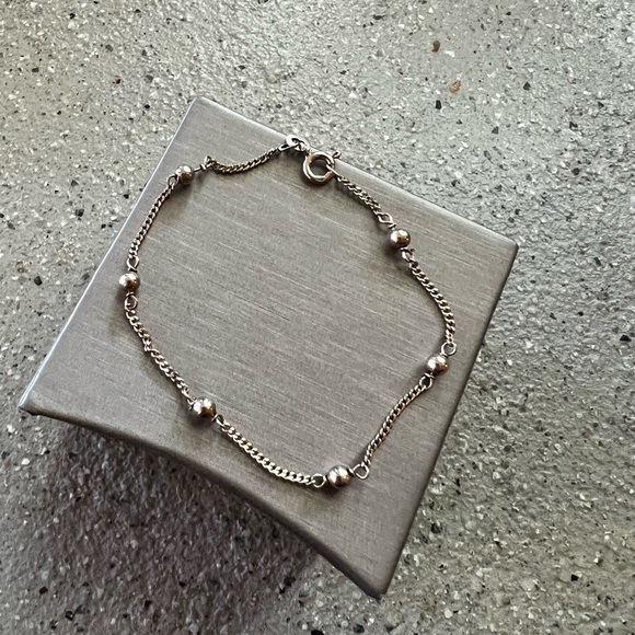 Jewelry - 10k gold bracelet